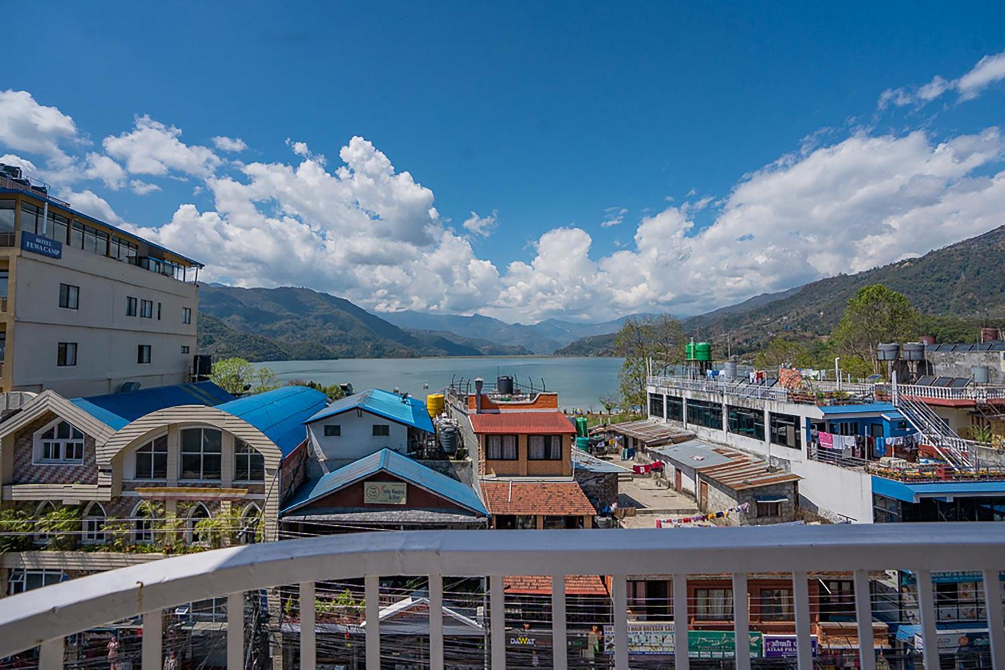 Himalayan Glory Inn Pokhara Exterior foto